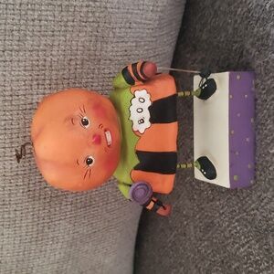janell berryman Halloween pumpkinseeds KID PUMMKEE Pumpkin Decor Folk Figure Box